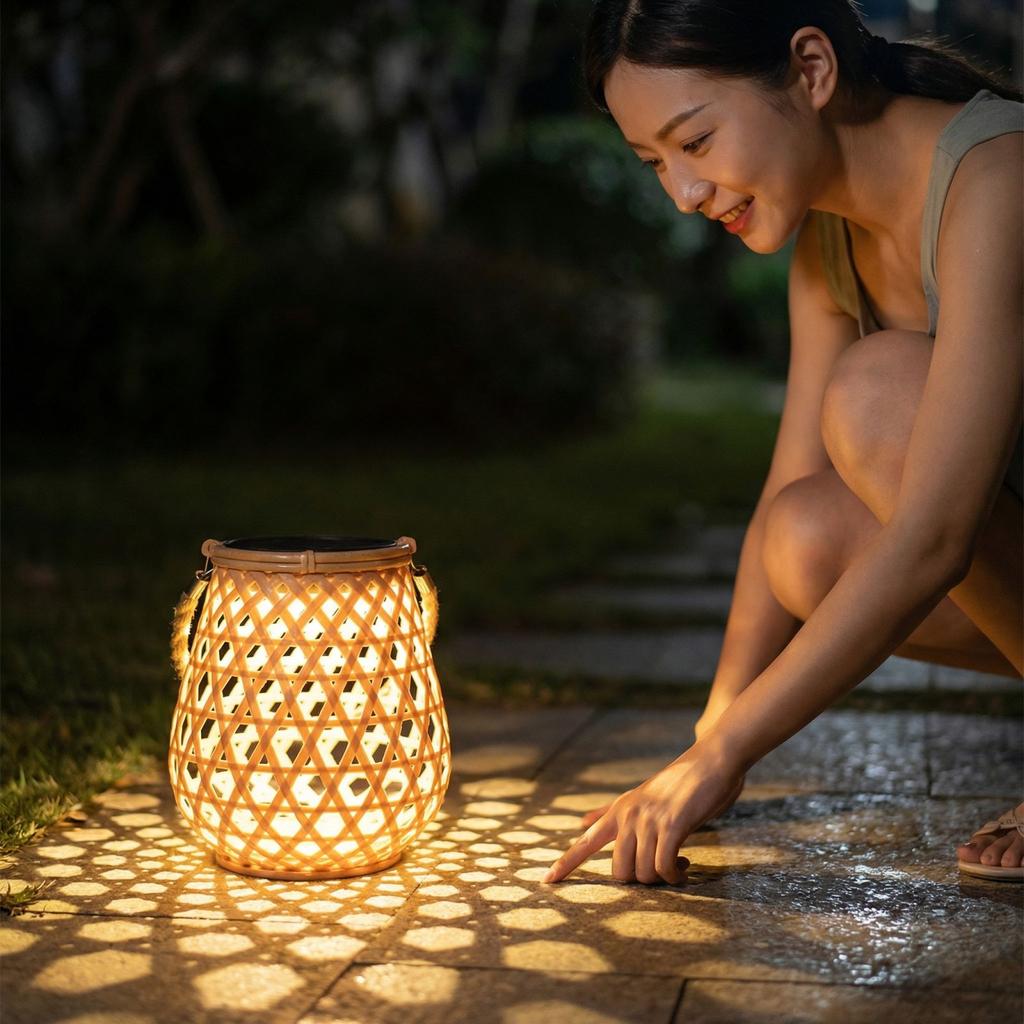 Solar Powered Chinese, Imitation Rattan Hanging Lamps, Tree-mounted Decorative Garden Lights, Balcony