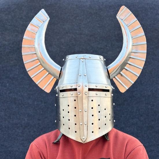 Medieval Horned Teutonic Knight Reenactment Great Helmet Medieval LARP, Cosplay, Costume , Display Best Gift for Love