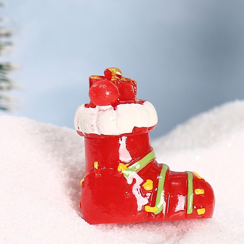 Creative Christmas Ornament Set: Pine Cone Snowman & Mini Christmas House Decorations