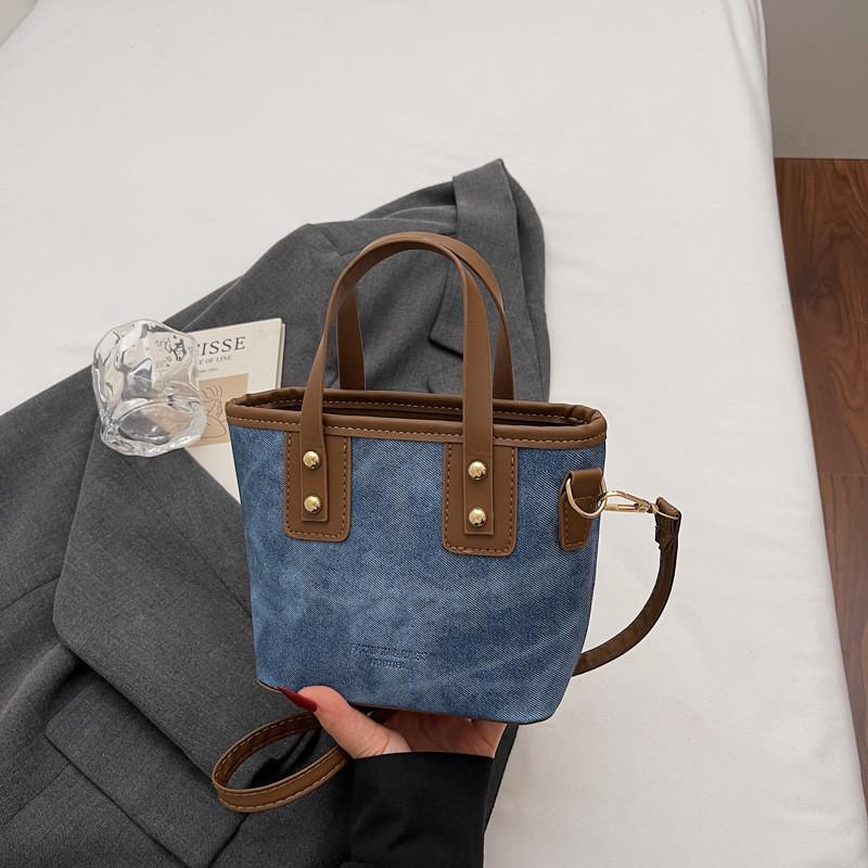 

Korean Style Small Water Bucket Bag With Zipper Closure For Street Fashion Look Blue