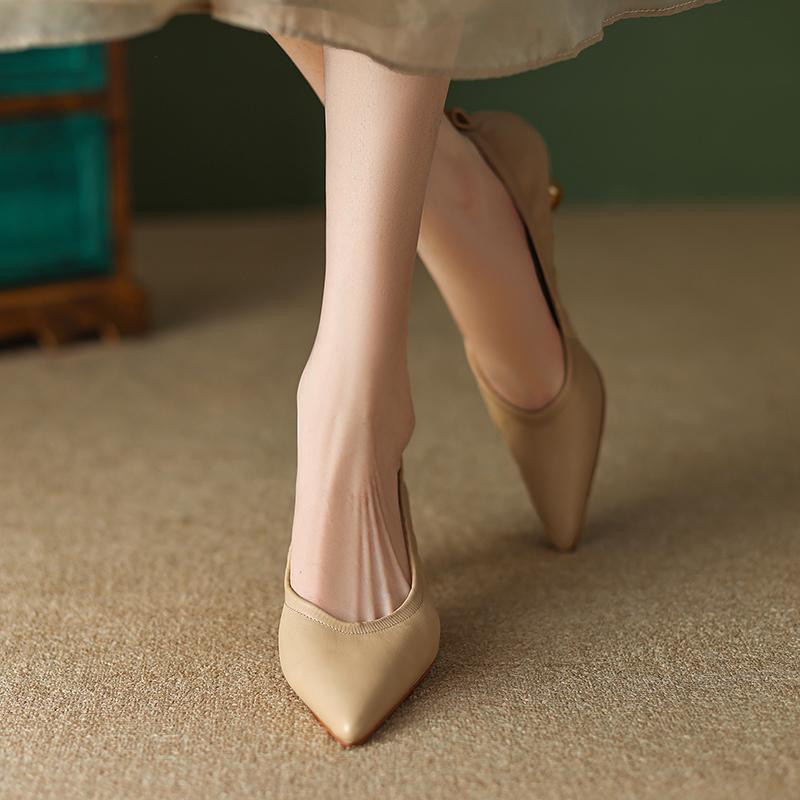 

Pointed cat heel single shoes women s summer soft leather shallow mouth middle heel commuter professional work high heels spring and autumn 2025 new 39 абрикосовый