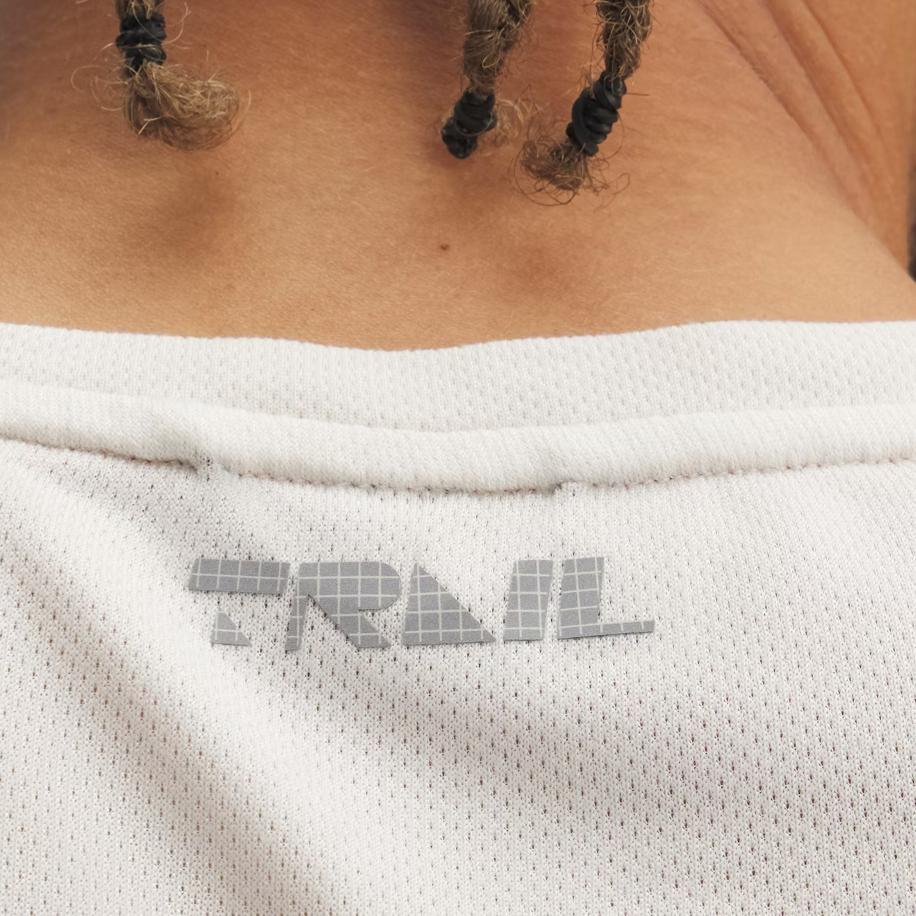 Under Armour Launch Trail Run Fashion Classic Comfortable Casual Versatile Vest Men tops Beige 1389806-279