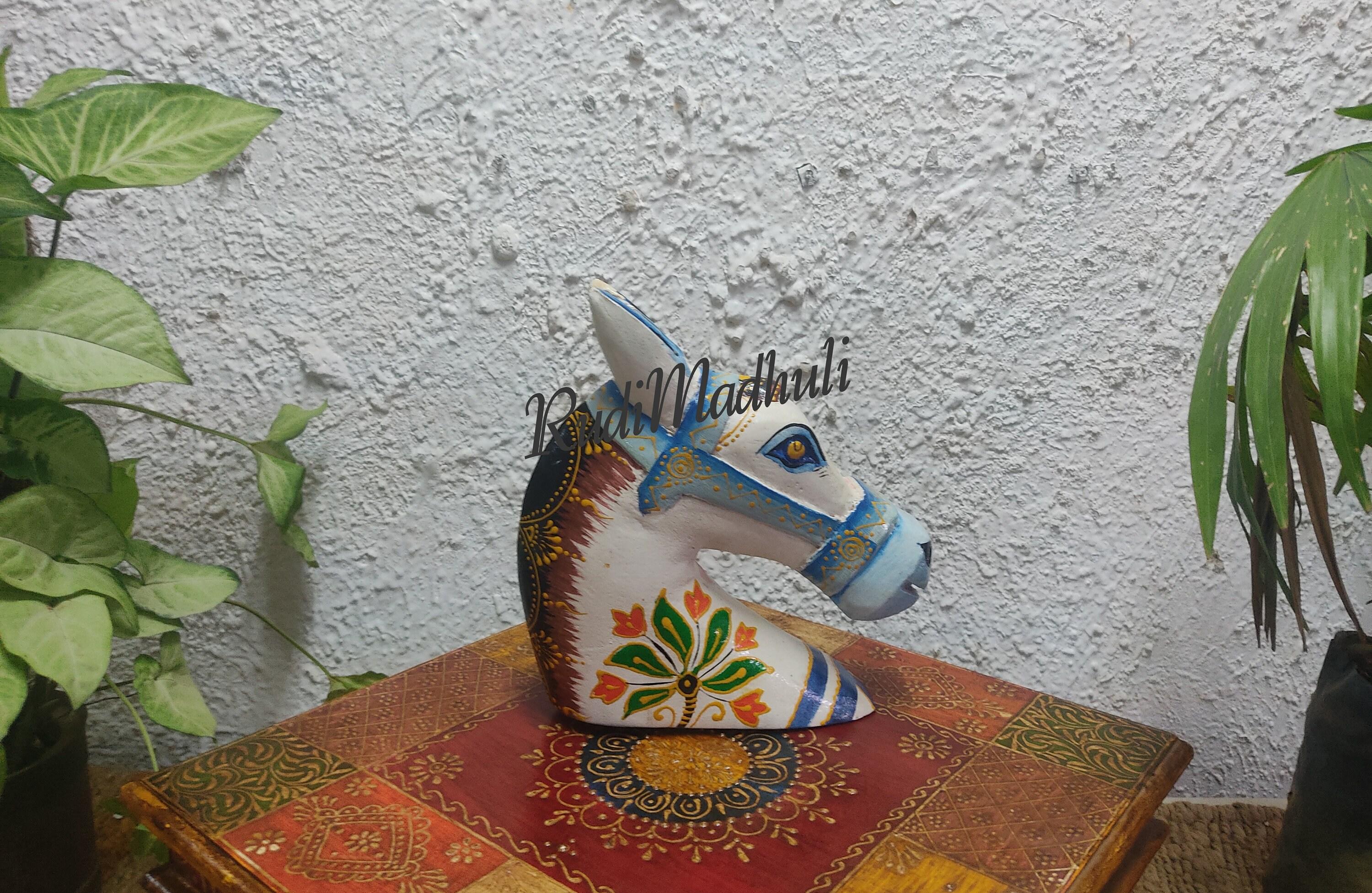 

Handmade Painted Wooden Horse Head: Wall Decor Animal Art 16” X 8” X 24” (l x w x h) разноцветный