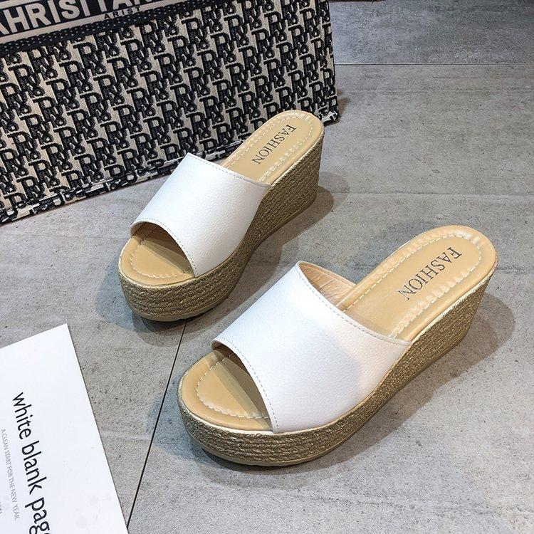 Women's Waterproof Table Cool Slippers Women's Summer New Korean Version Thick-soled Muffin Casual I-shaped High-heeled Slippers