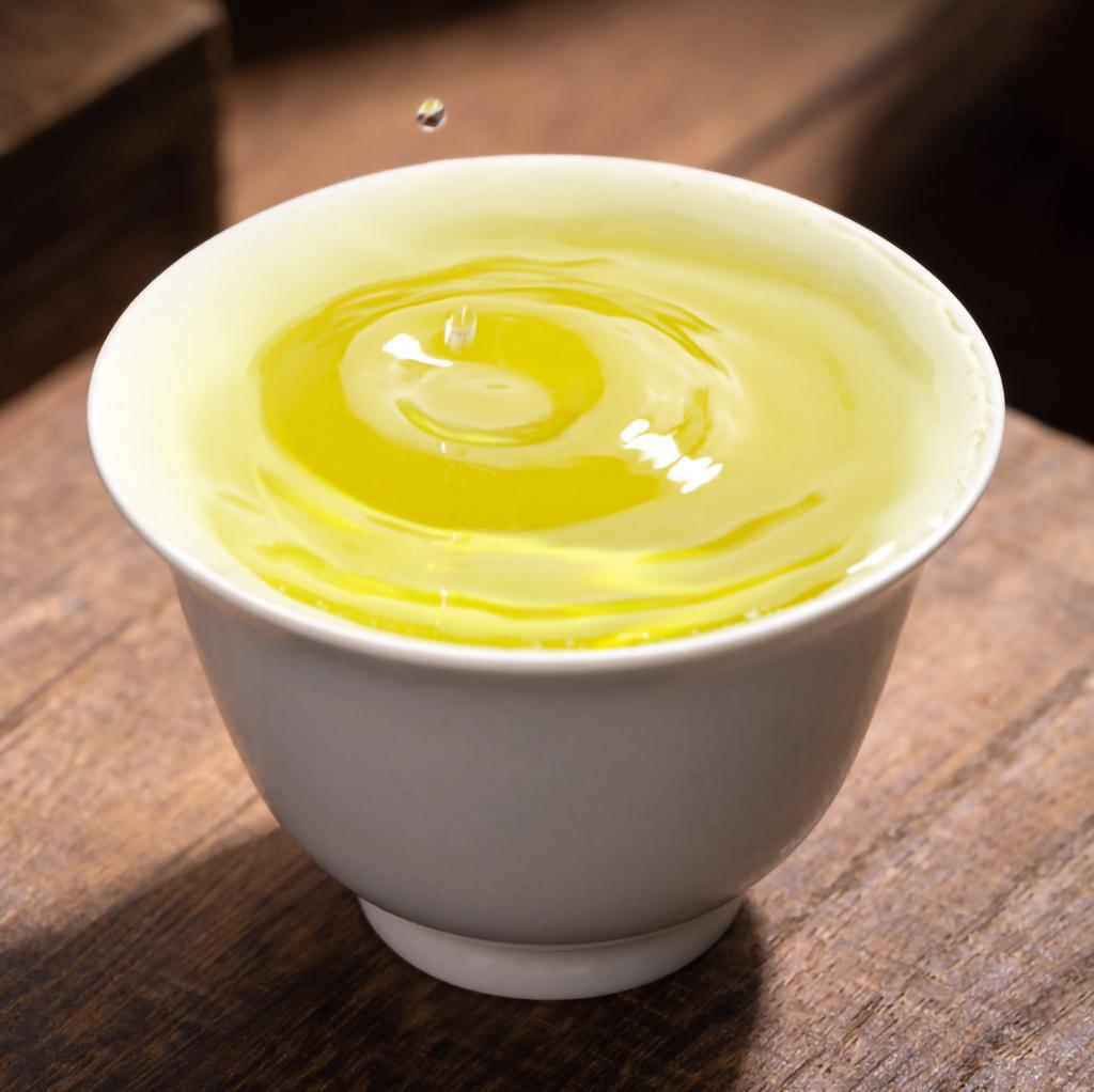 Dive into a World of Unique Tastes: Our Tea Collection Boasting Tieguanyin, Pu'er, and Distinctive Blends