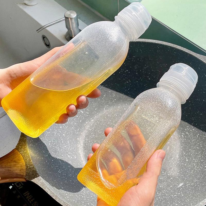 300/500/1000Ml Kitchen Oil Bottle Plastic Seasoning Squeeze Bottle For Salad Bbq Sauce Condiment Containers Cooking Tool