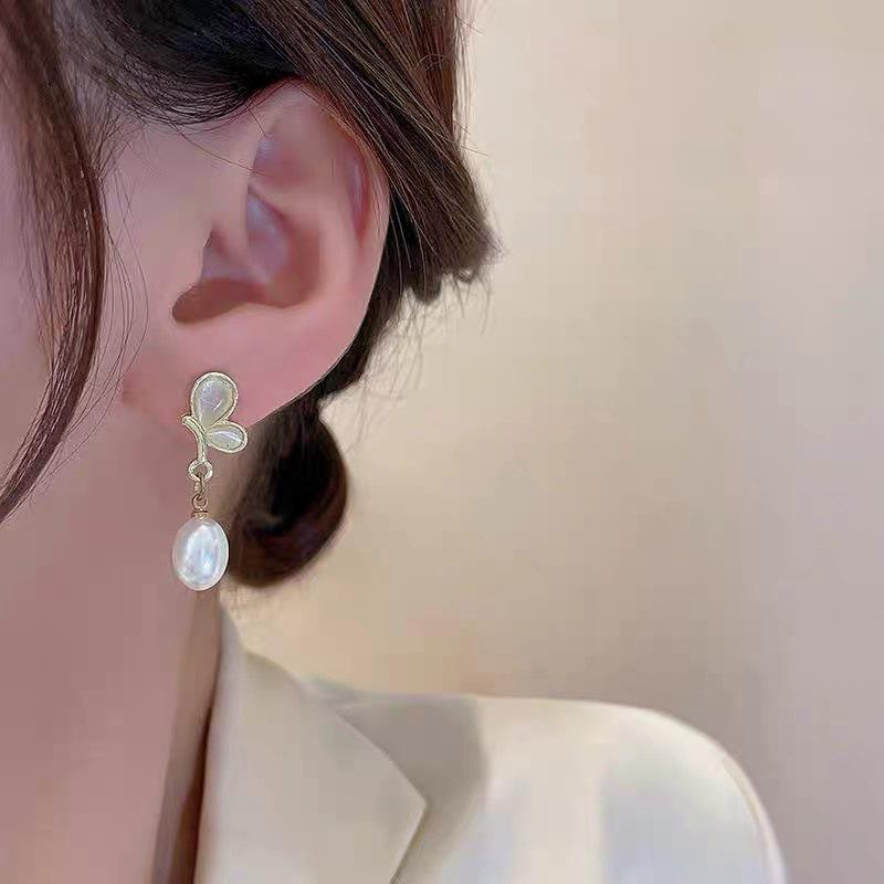 2024 Exquisite Butterfly Pearl Earrings - High-End Fashion, Internet Celebrity Style
