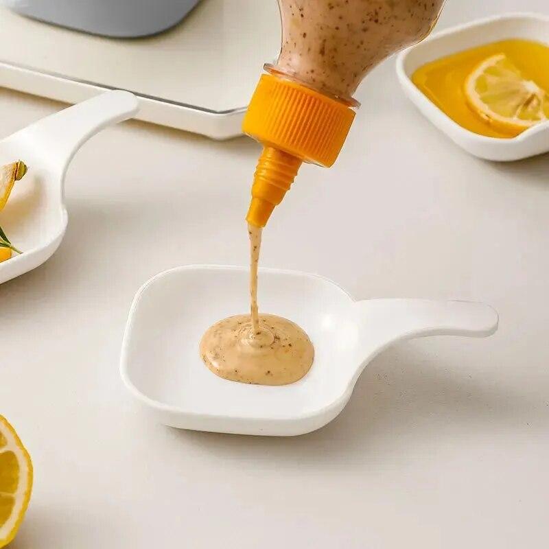 6Pcs/set Plastic White Household Dipping Small Dishes With Handles Tableware Set With Storage Rack Sauce Vinegar Dishes