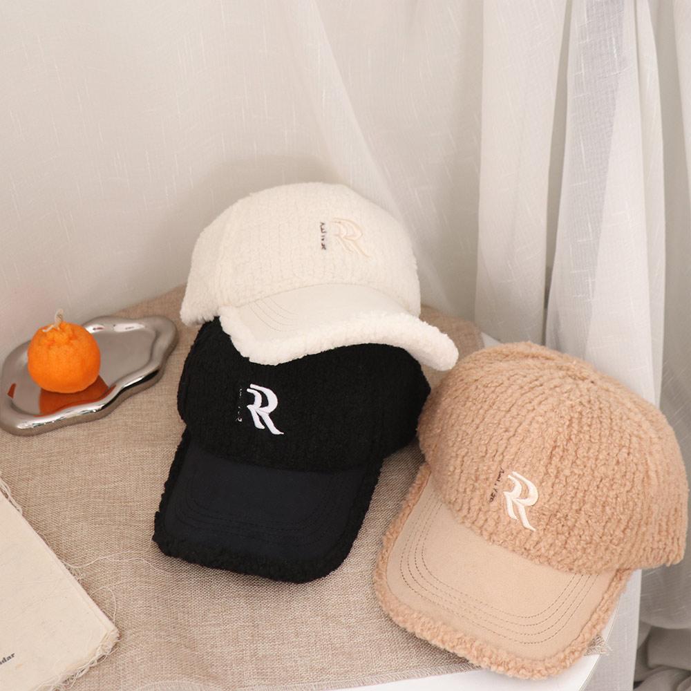 Letters Winter Baseball Cap Double R Plush Peaked Cap Fashion Lamb Wool Hat  Sports