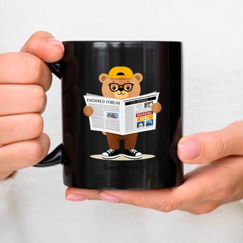 Ceramic coffee mug, printed with a black bear reading a newspaper, printed with forums and breaking news, and good news text, чёрный