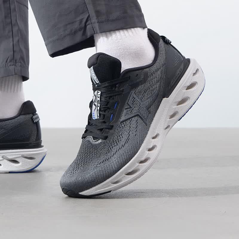 XTEP Men s All-Season Running Shoes US 9