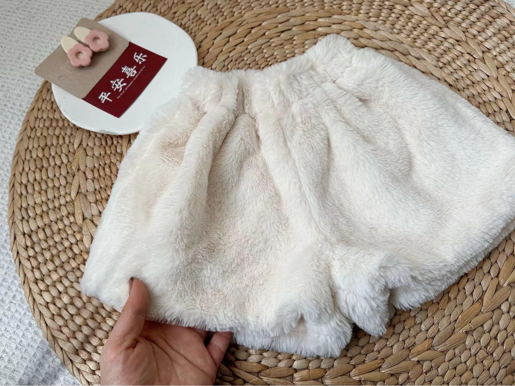 

Детская зимняя юбка-жилет из корейского плюша 2024 года — утолщенная, короткая, для маленьких и средних детей 120 cm