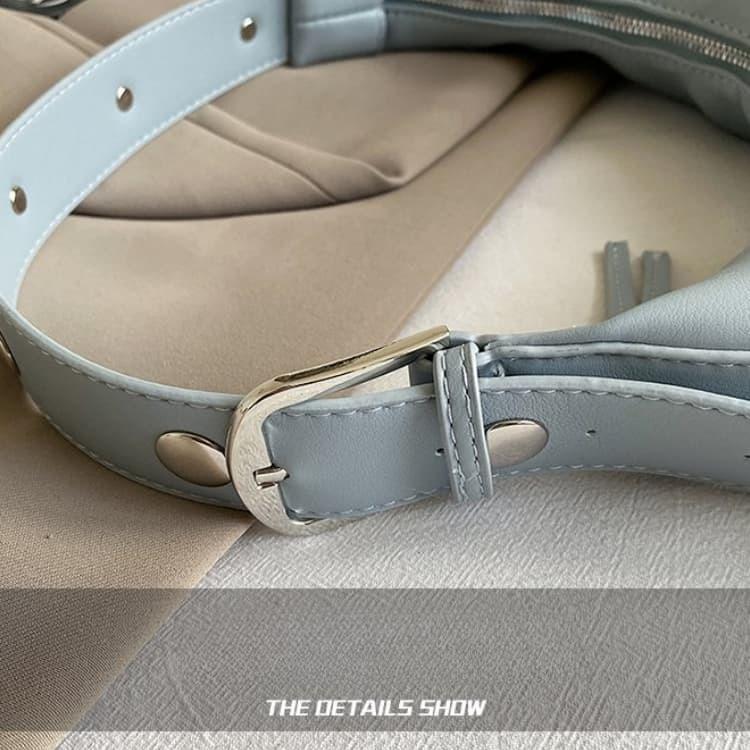 Rivet Crescent Armpit Bag Shoulder Women's Bag