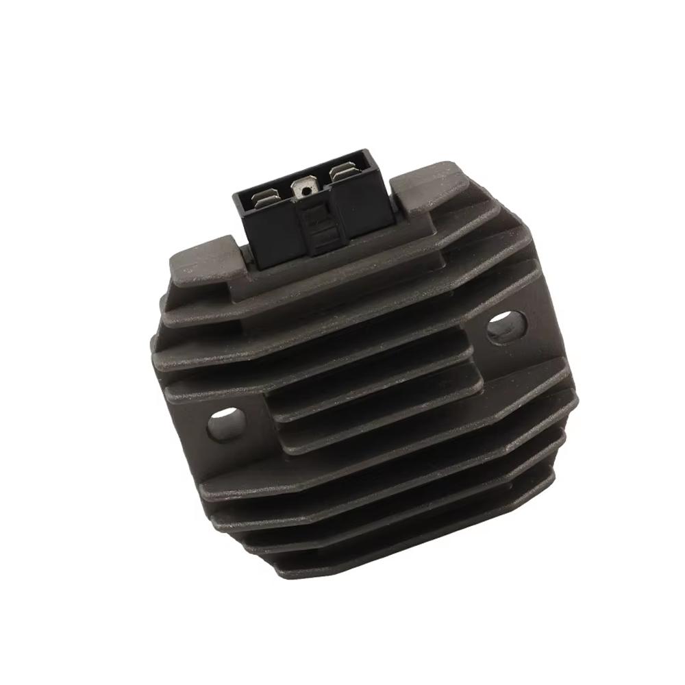 For Yamaha YBR125 YBR125ED YBR 125 125ED YP180 YP250 Majesty YP 250 250DX YP 180 Motorcycle Parts Voltage Regulator Rectifier