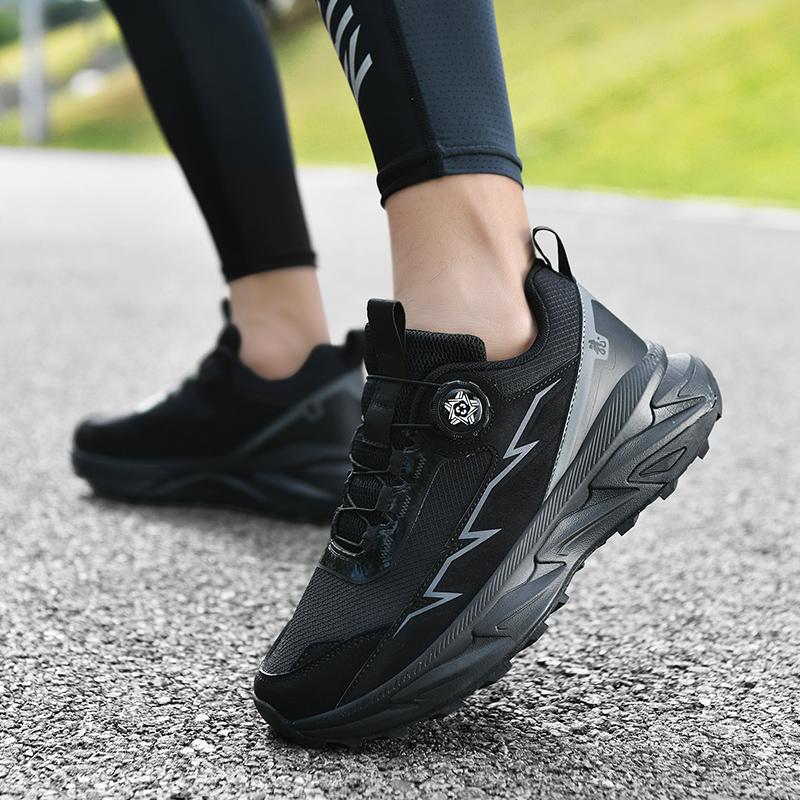 Men Running Shoes Anti-slip Low-top Outdoor Sports Shoes Men Lace-up Lightweight Wear-resistant Soft Breathable Casual Shoes Men