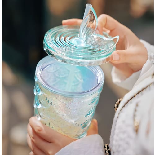 710ml Tumbler with Straw, Large Capacity, Double-Walled Plastic, for Cold Drinks, Fashionable Gift Idea (710ml, Turquoise Blue)