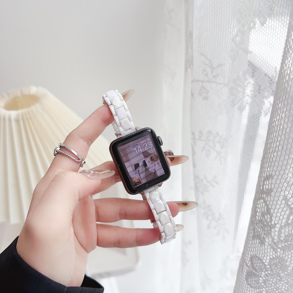 Pulseira de estilo transparente colorida clássica para Apple Watch Band Series 9 8 7 6 SE 5 4 Pulseira Ultra2 49mm 41/45mm 40/44mm Cinto de pulso fino