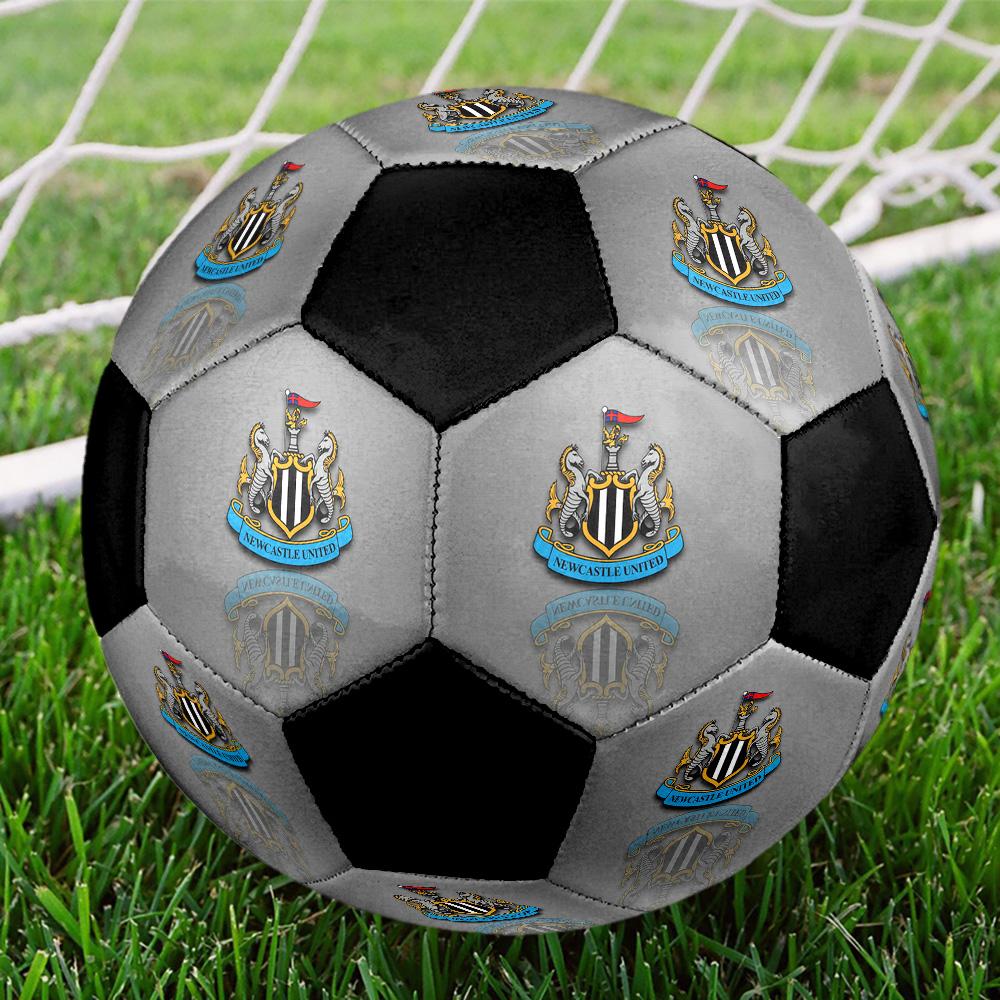 Pallone da Calcio Newcastle United F.C. Colorato Per Tutte le Età Cucito a Macchina PVC Pronto per la Competizione Resistente Alta Resilienza.TAGLIA5