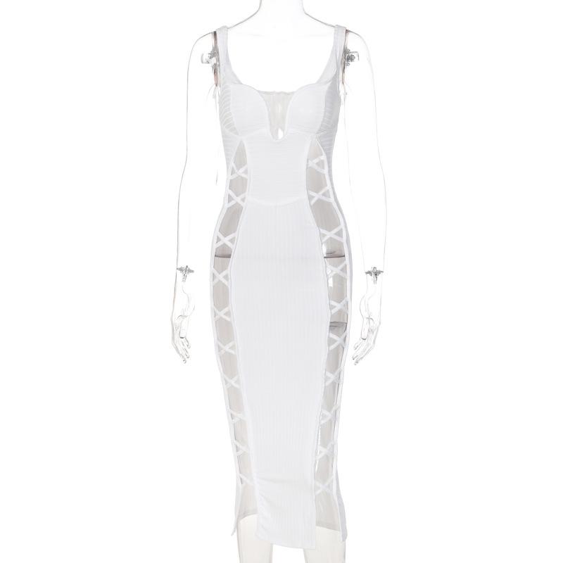 

Вязаное ажурное платье макси женское элегантное с глубоким v-образным вырезом на бретельках на шнуровке без рукавов S белый