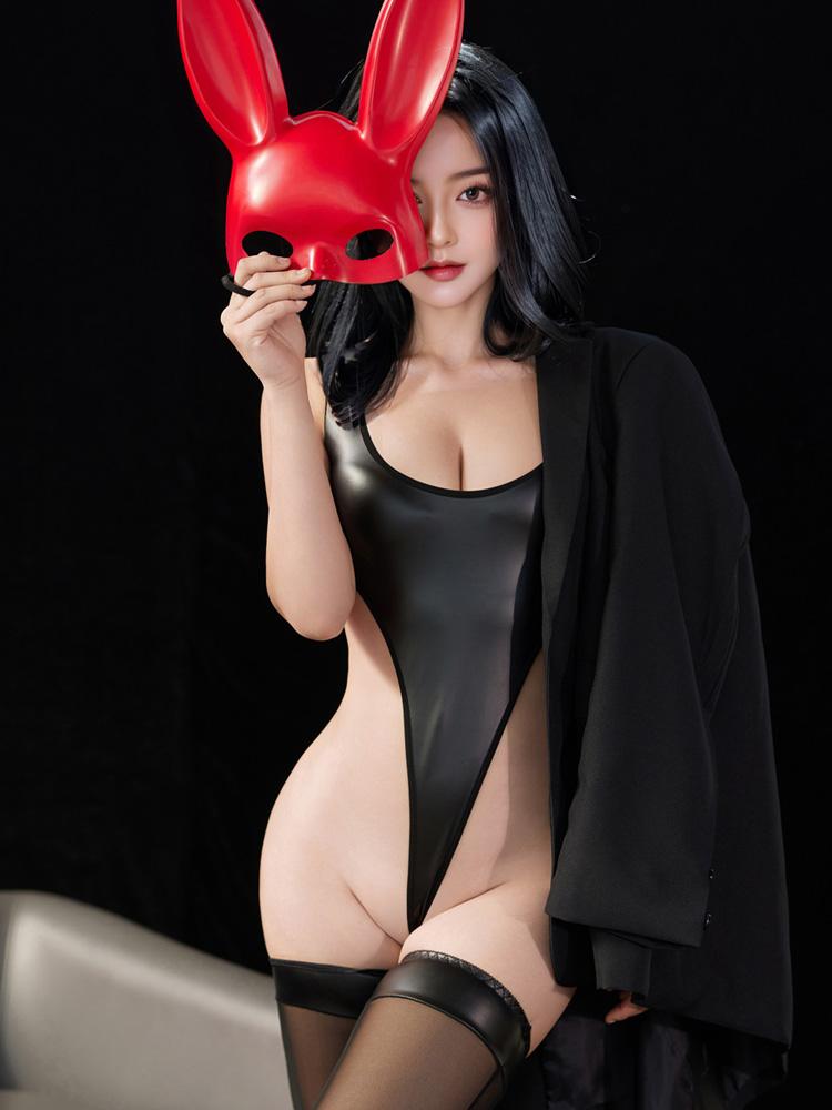Sexy Women Pu Faux Leather High Cut Bodysuit Elastic Bodycon Tight One Piece Thong Cosplay Maid Elastic Leotard Backless