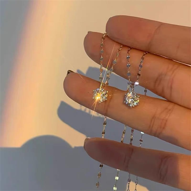 Elegant Faux Moissanite Diamond Necklace for Women, Minimalist Luxury Pendant Six-Prong Single Diamond Necklace [Platinum]