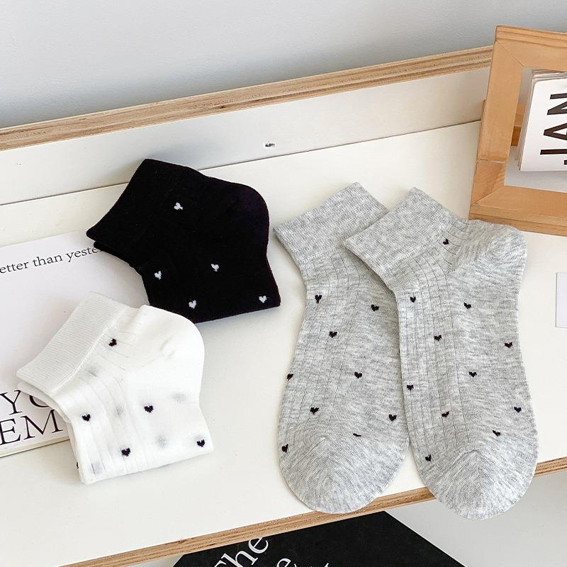 Women's Short Socks, Thin Breathable Solid Color Cotton Socks, Women's Spring and Summer Heart-shaped Mesh Boat Socks