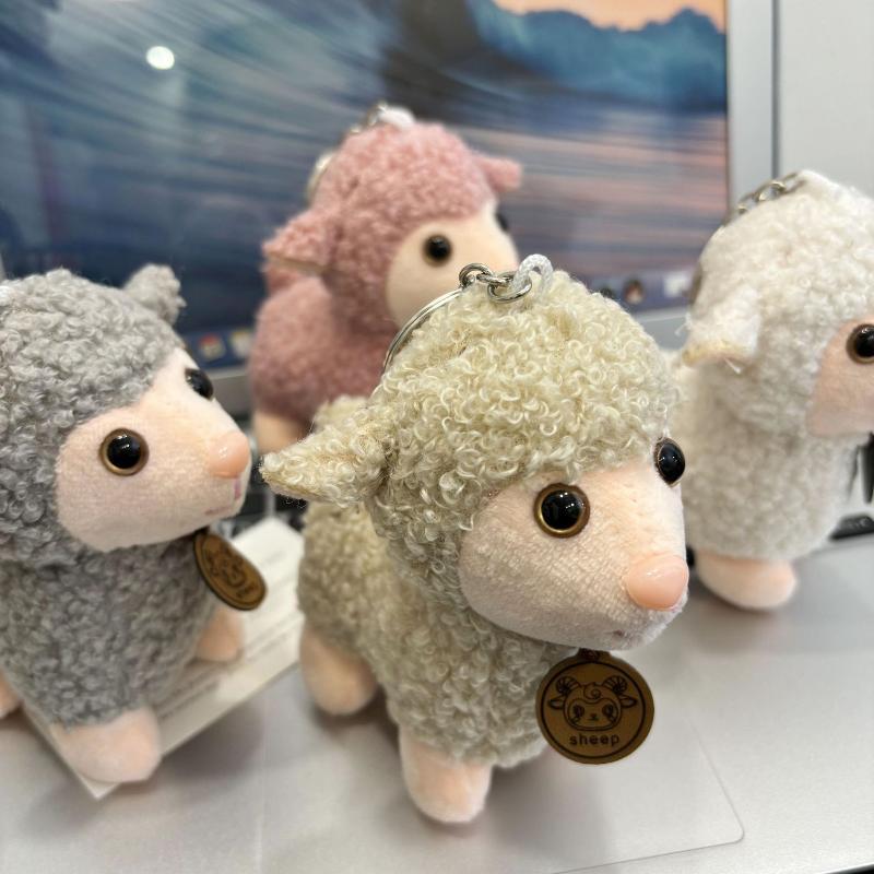 2027 Year of the Sheep Plush Lamb Keychain Lightweight Fluffy Pendant Cute Bag Charm for Wedding Party Favors