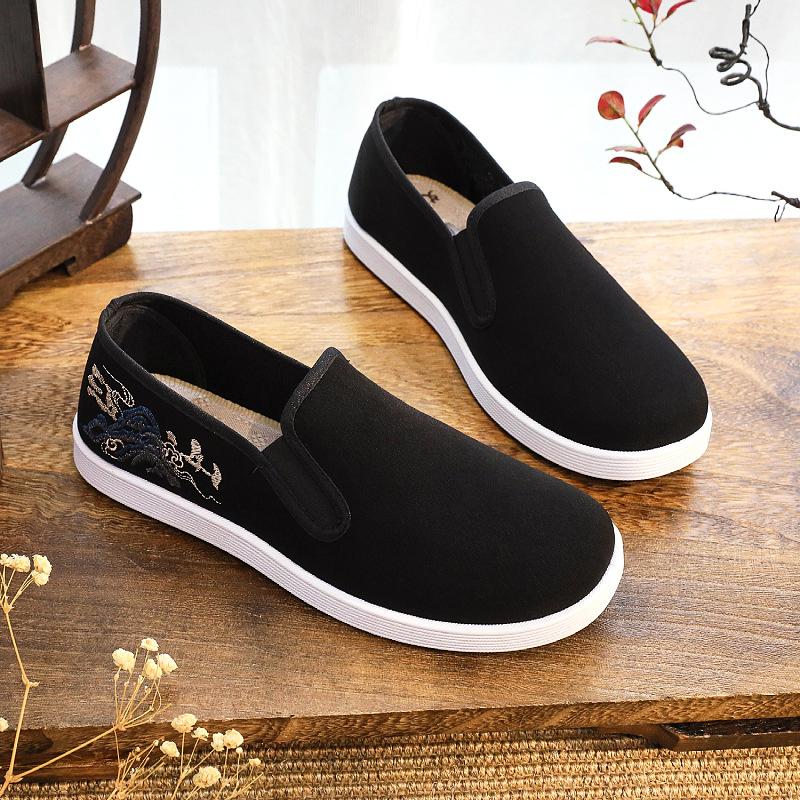 

Новая тканевая обувь мужская новая вышитая обувь на одном педале в китайском стиле 45