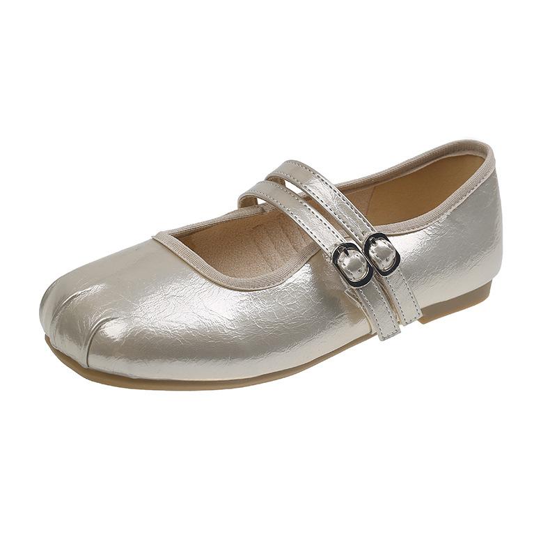 French inner height increase Mary Jane shoes women's 2025 spring and autumn new square head shallow mouth word belt with skirt temperament single shoe