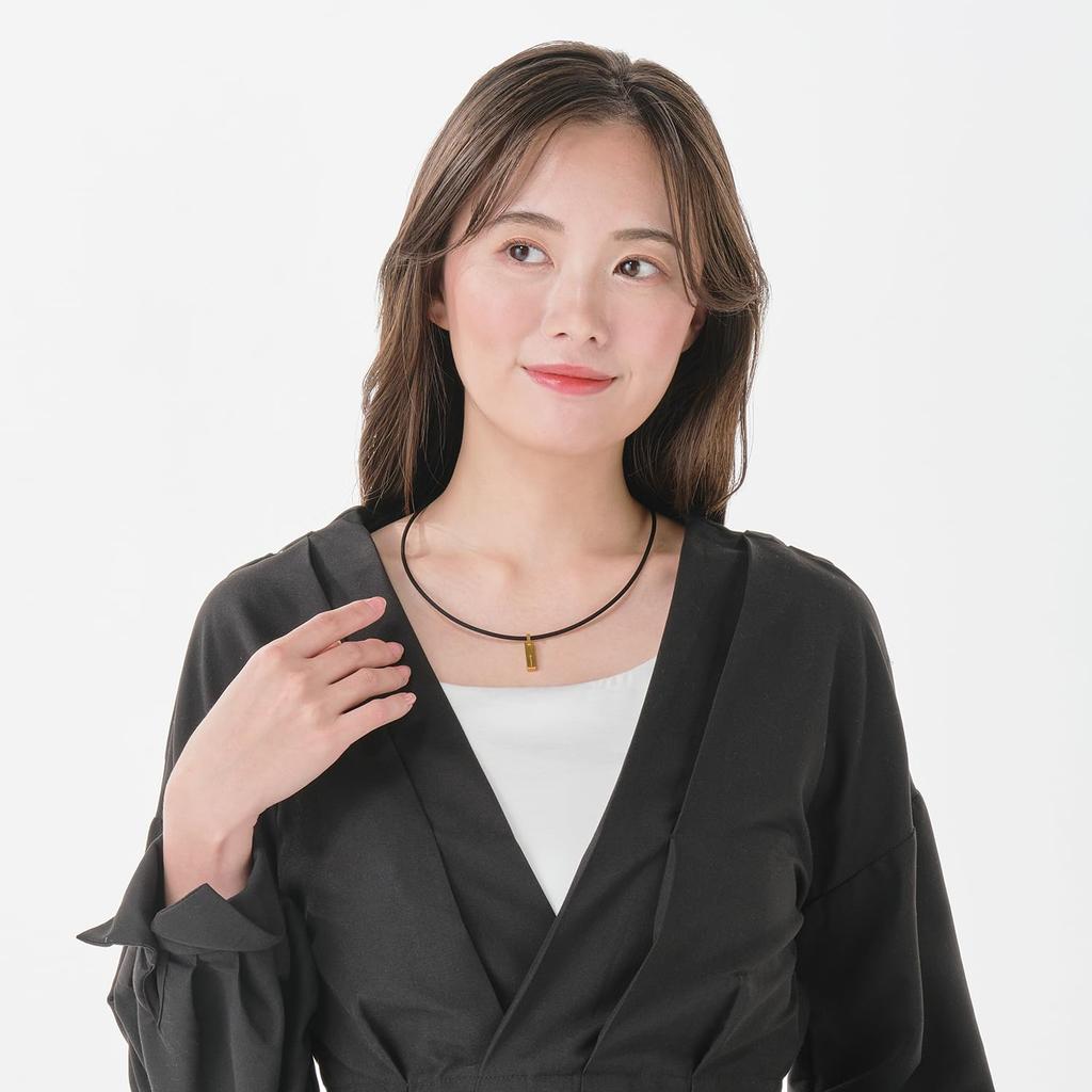 RAKUWA Necklace Pendant Gold 47cm Adopts Metal Technology Can Be Used As a Necklace and Bracelet [Phiten] Water-soluble "METAX" Set.