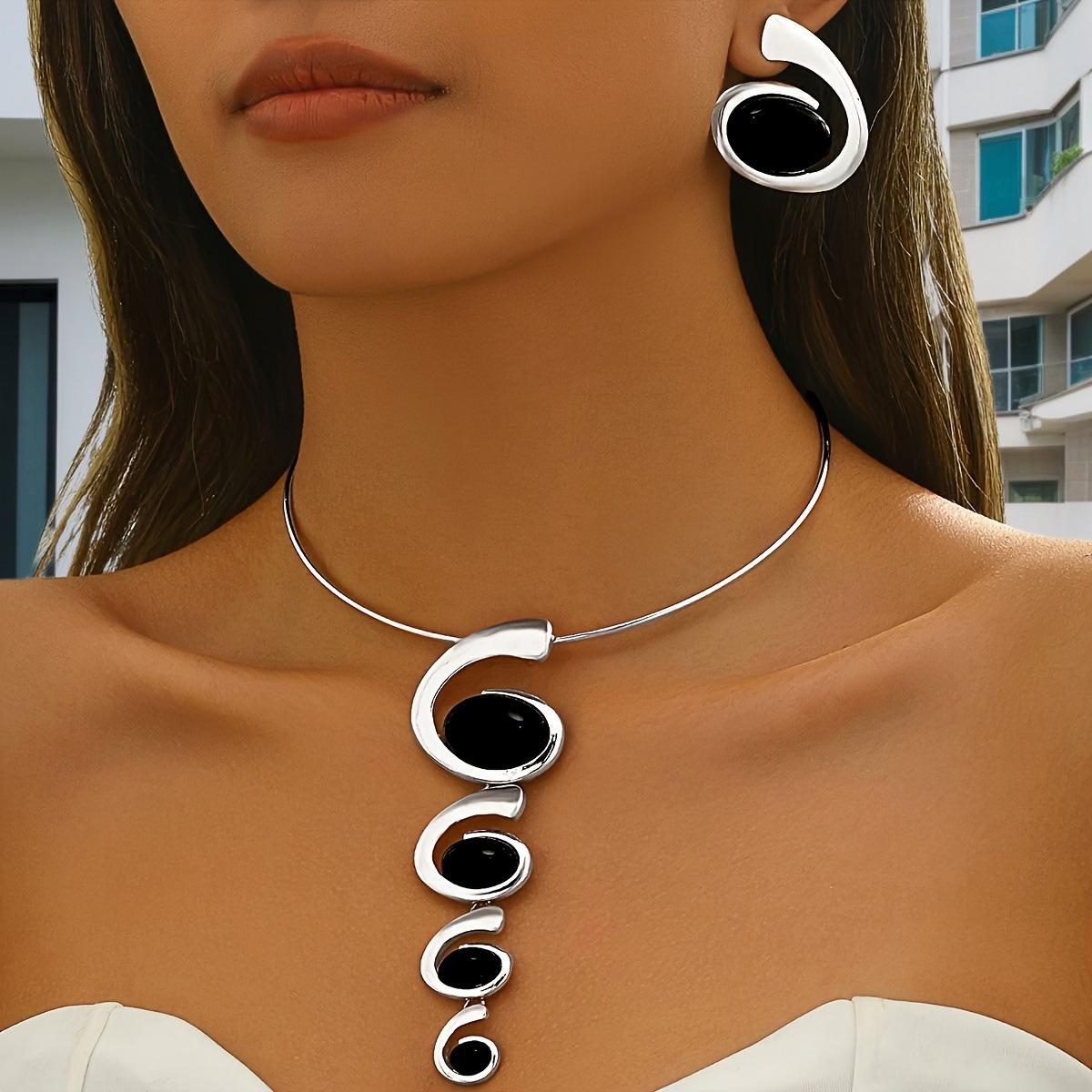 

Одна пара элегантного женского стиля, украшенная овальными серьгами-гвоздиками, ожерелье — хит продаж, повседневное ношение с серьгами, модное серебряный