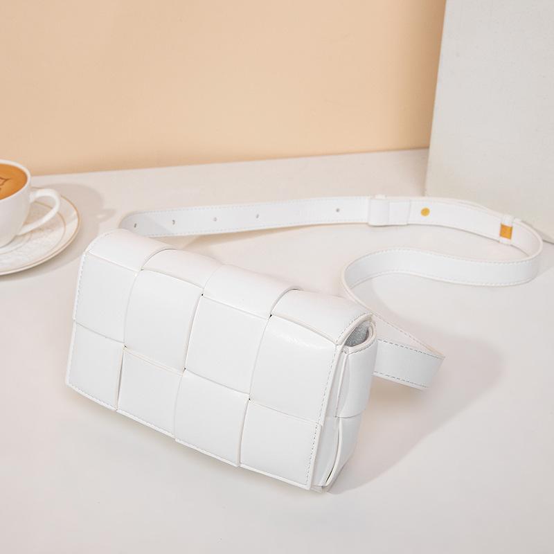 Summer New Fashionable and Simple Shoulder Rhombus Women's Bag Trendy Crossbody Woven Chain Bag Women's Fanny Pack