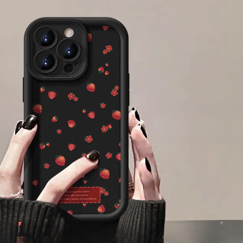 

Подходит для чехла для мобильного телефона Apple 15 IPhone 13/14promax Кукла-клубничка с бантом 12/11 Матовый силикон iPhone 6s Plus