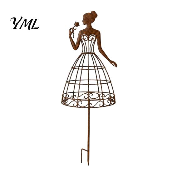 Elegant Pergola Shape Plant Support Vintage Lady Garden Trellis Stake, Rustic Art Decor for Yard, Woman Silhouette Creative Outdoor Sculpture