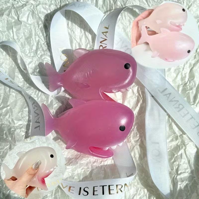 

Color Changing Shark Squishy Squeeze Toy, Sun UV Reactive Soft Novelty Fidget Toy, Cute Anxiety Relief Stress Ball Party Gift