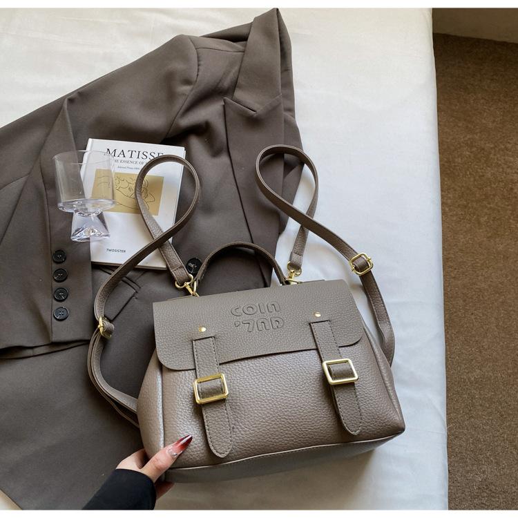 

College style briefcase women s winter new retro fashion backpack 2025 niche trend versatile texture Internet celebrity