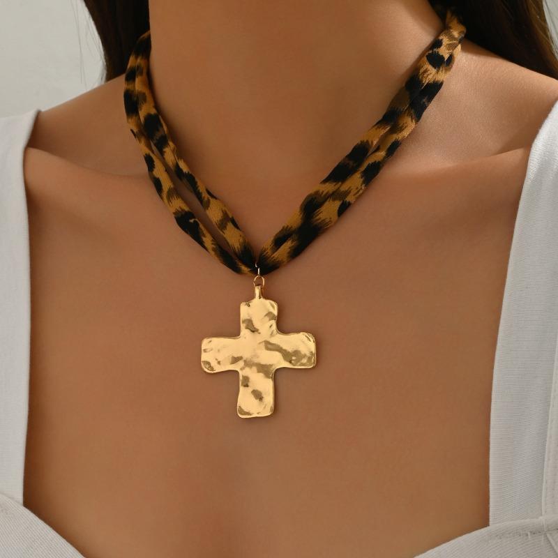 Cross Necklace Leopard Print Flower Love Pendant Summer Marine Shell Collarbone Chain
