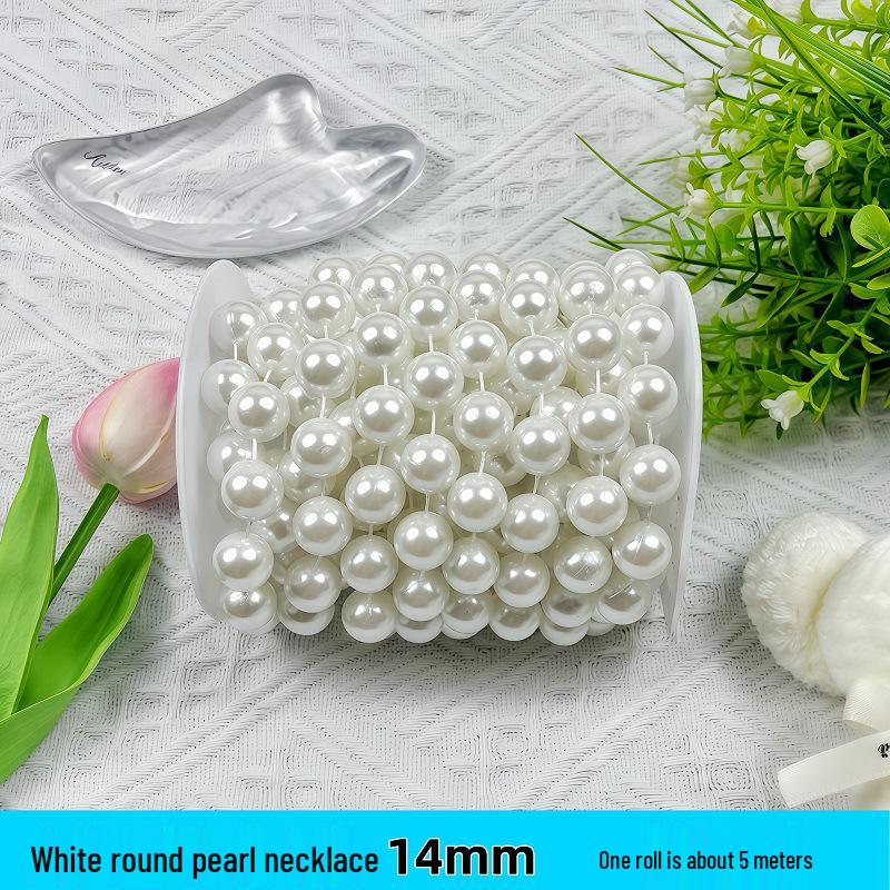 Svatební řetízek z imitovaných perel pro dekoraci a aranžmá scény