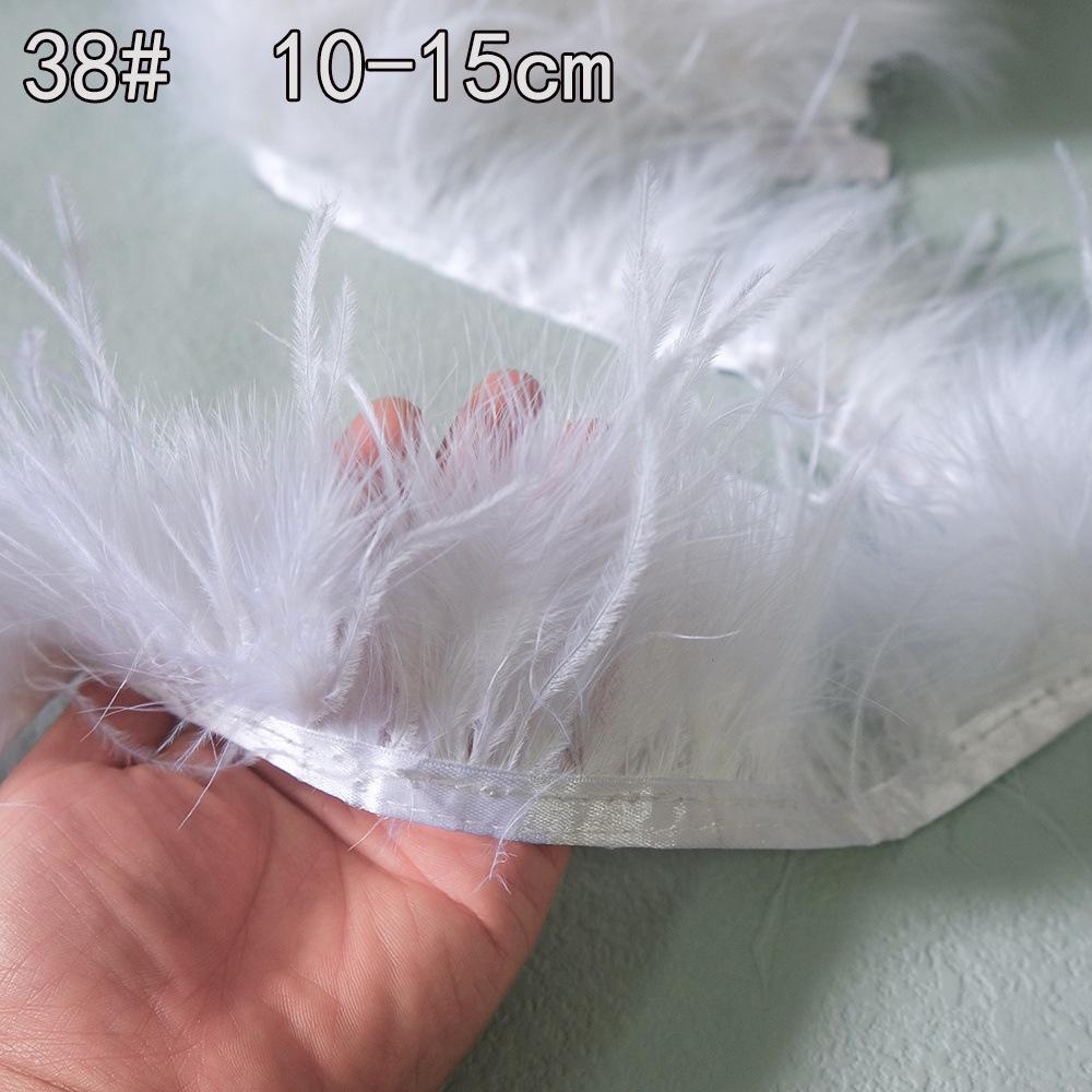 Weiße Feder Kollektion: DIY Handgemachte Bekleidungsaccessoires mit Gänse- und Truthahnfedern