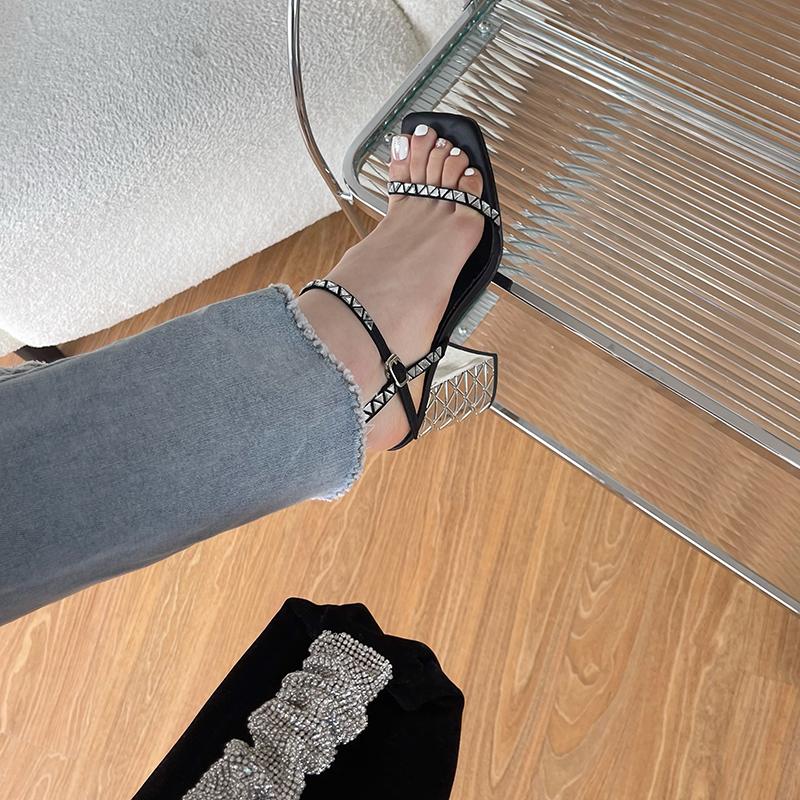 мода 2024 Новинки Босоножки с открытым носком Серебристые Высокий каблук Элегантные Туфли — фото 3