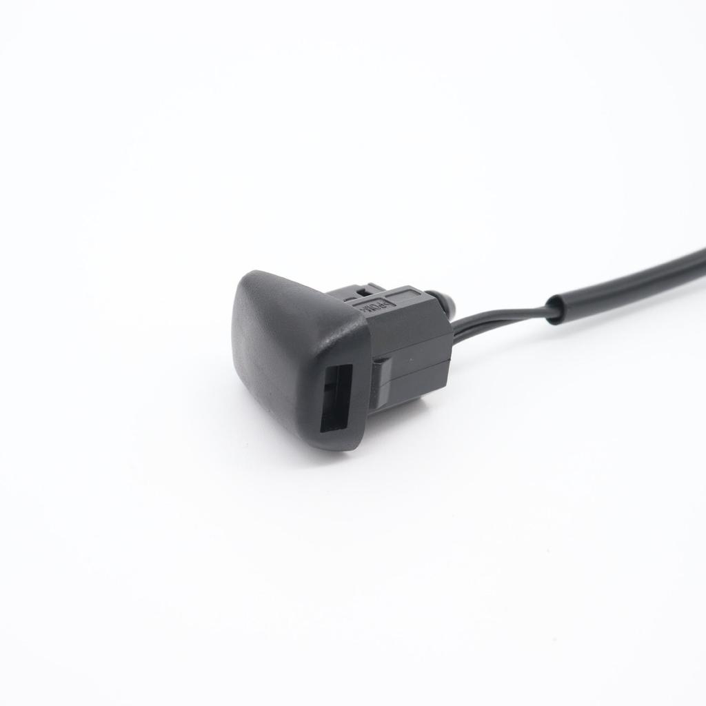 Front Hood Washer Nozzle for BMW 5 Series E60 (61667046060)