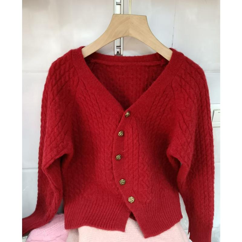 Autumn and Winter New Knitted Cardigan Women's Coat Twist Design Sense Retro Versatile Short Irregular Sweater Trend