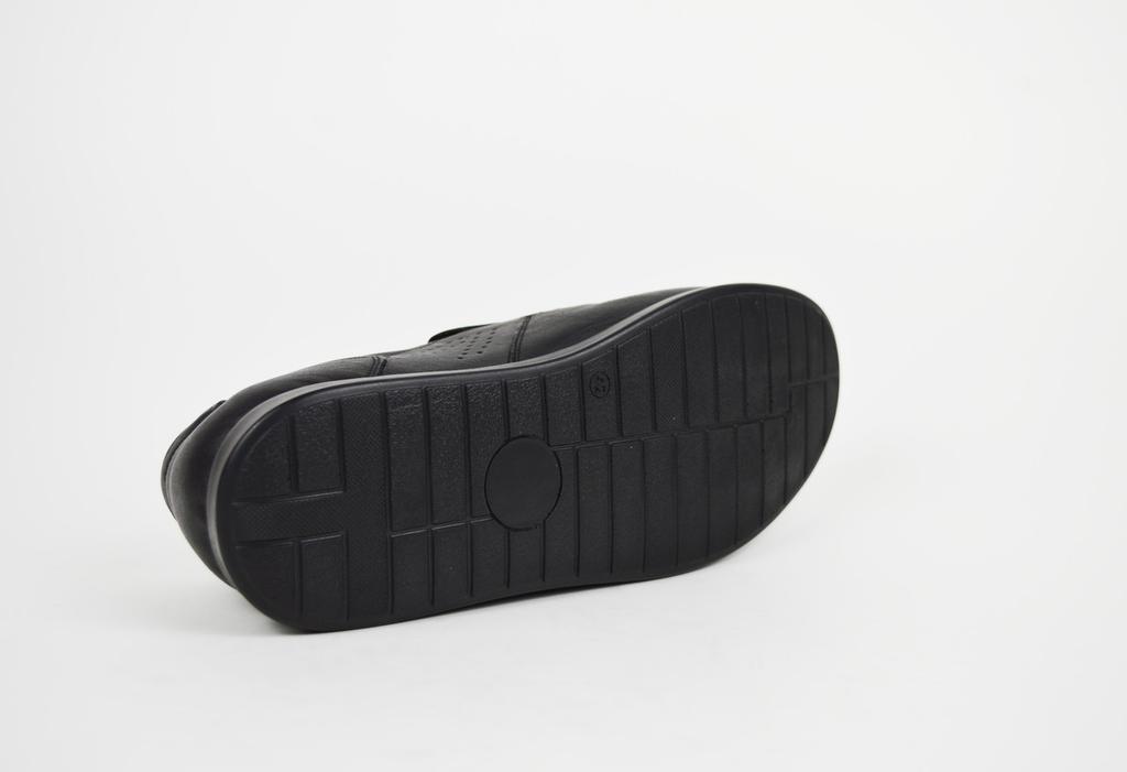 Туфли Umaro 58 40 26,5 см Черные кожа