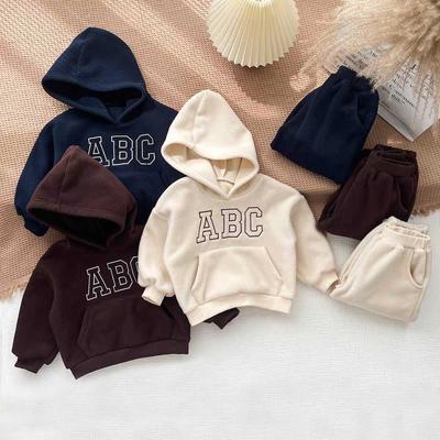 Terno infantil estampado de 2 peças, manga curta, botão, top, calças largas, conjunto de pijama, terno casual para casa