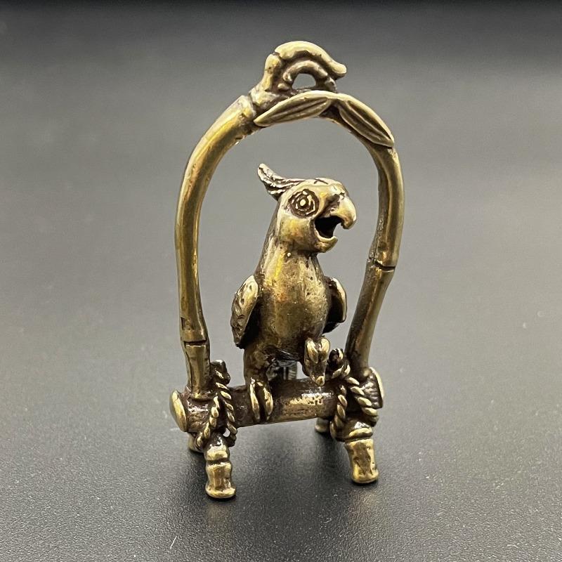Antique Copper Crafts Bird Cage Parrot Figurines Miniatures Desktop Ornaments Brass Animal Bird Key Chain Pendant Jewelry Decors.