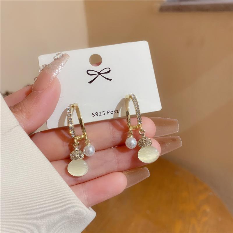 

111 Silver Needle Sweet and Fresh Opal Gourd Earrings Women s Earrings Fashion Temperament Versatile Premium Ear Buckles 925 silver pin