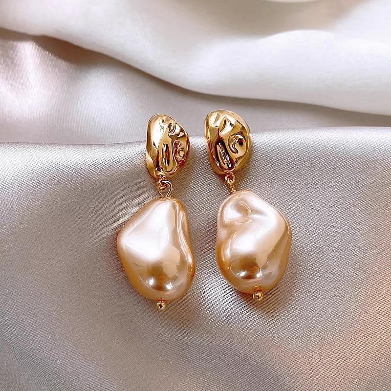Simple Irregular Champagne Colored Pearl Drop Earrings for Women Bridal Wedding Jewelry Gift Round Face Slimming Earho