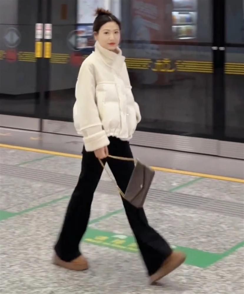 Women's 2024 Winter Faux Fur & Cotton Stand-Up Collar Jacket: Thickened, Loose, Petite, Warm Coat