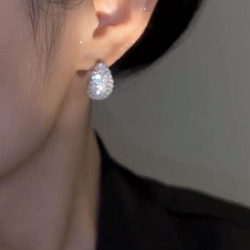 Zircon water drop Doudou earrings retro light luxury high sense fashion stud earrings versatile simple niche earrings women