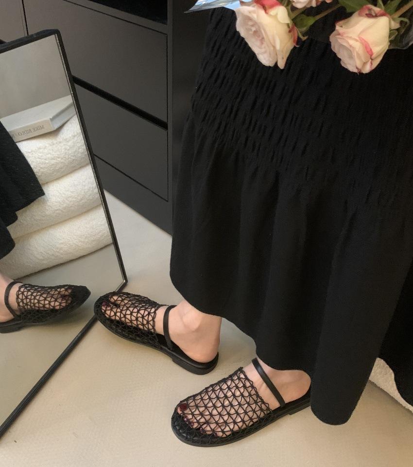 Leather bag head back strap fishing net flat sandals Roman shoes 25 summer new hollow comfortable beach half slippers